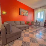 Spacious Apartment With Romantic Balcony And 2 Bathrooms