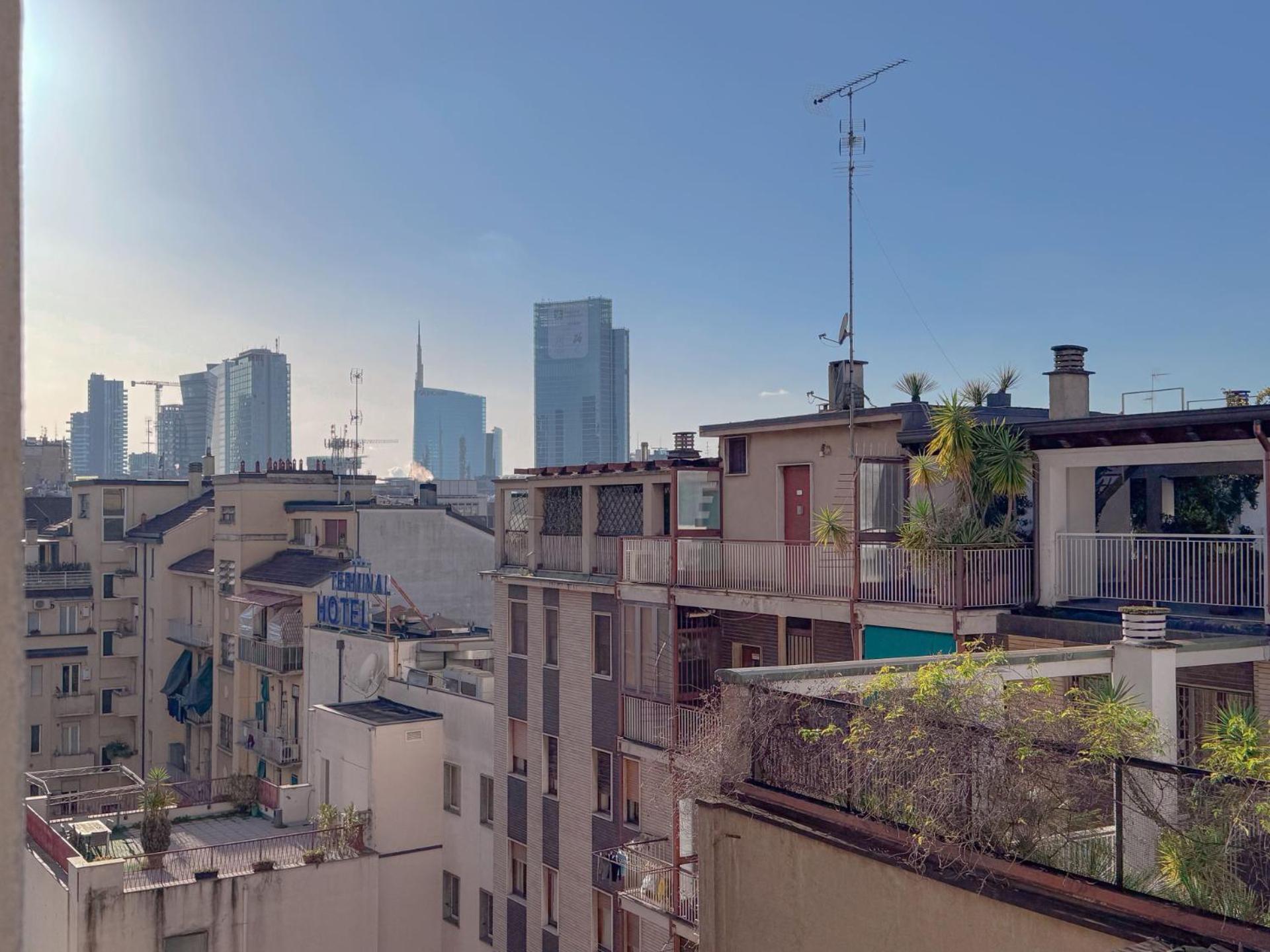 Apartment Spacious With Romantic Balcony And 2 Bathrooms