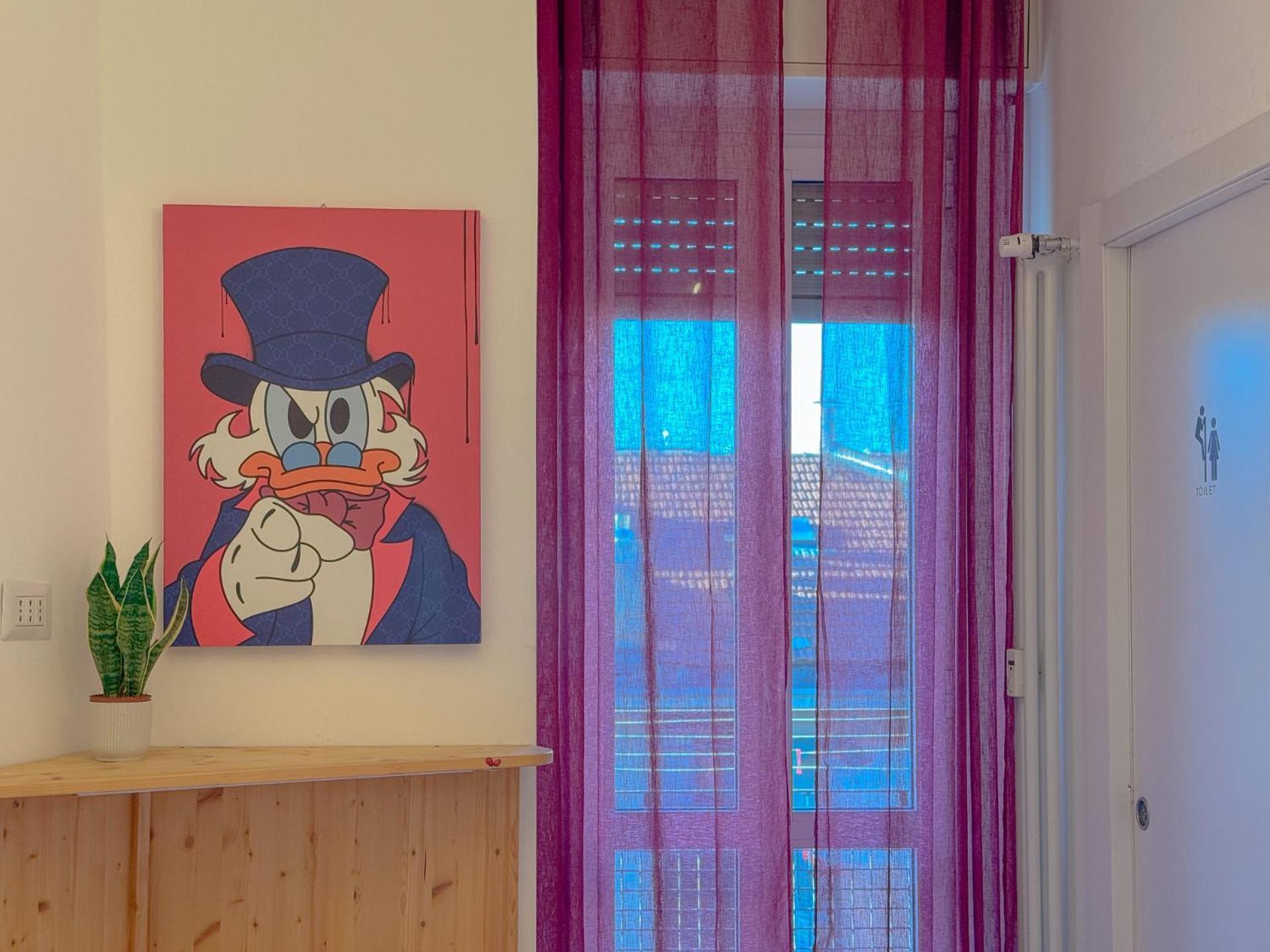Spacious With Romantic Balcony And 2 Bathrooms Apartment *