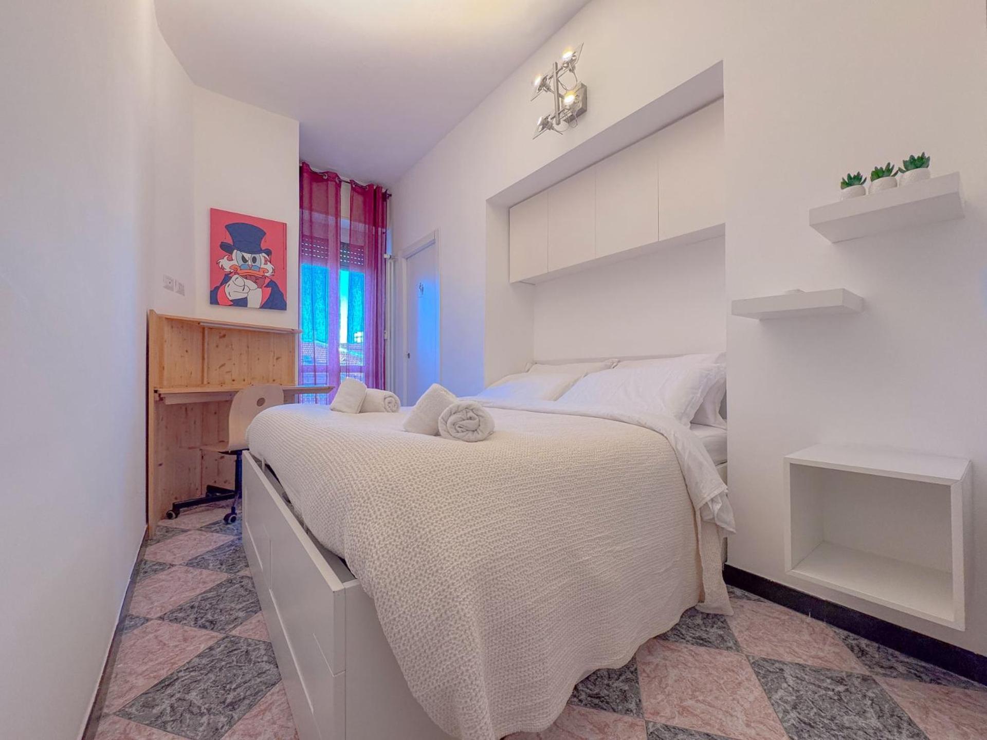 Spacious With Romantic Balcony And 2 Bathrooms Apartment Mailand