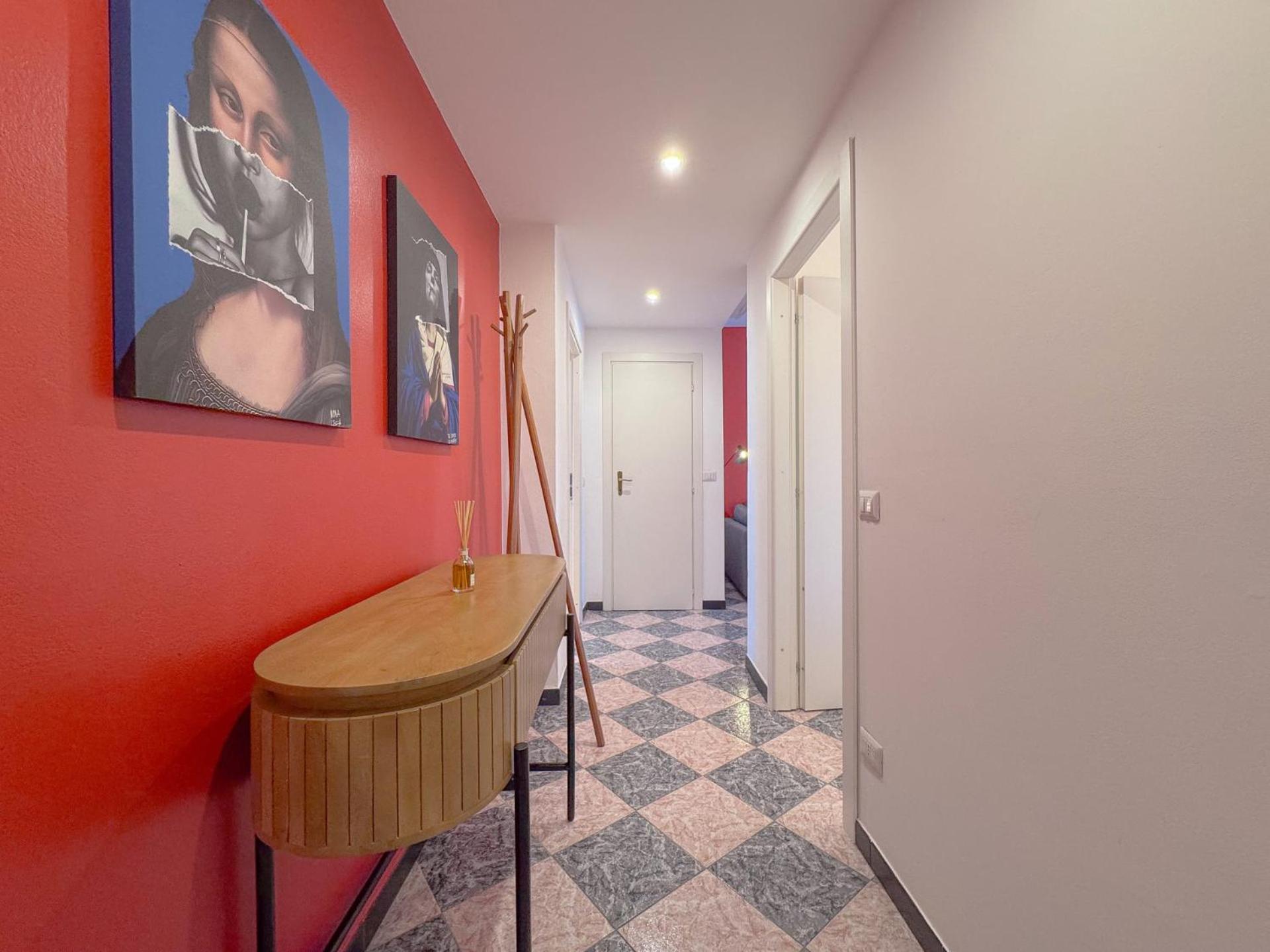 Apartment Spacious With Romantic Balcony And 2 Bathrooms Mailand