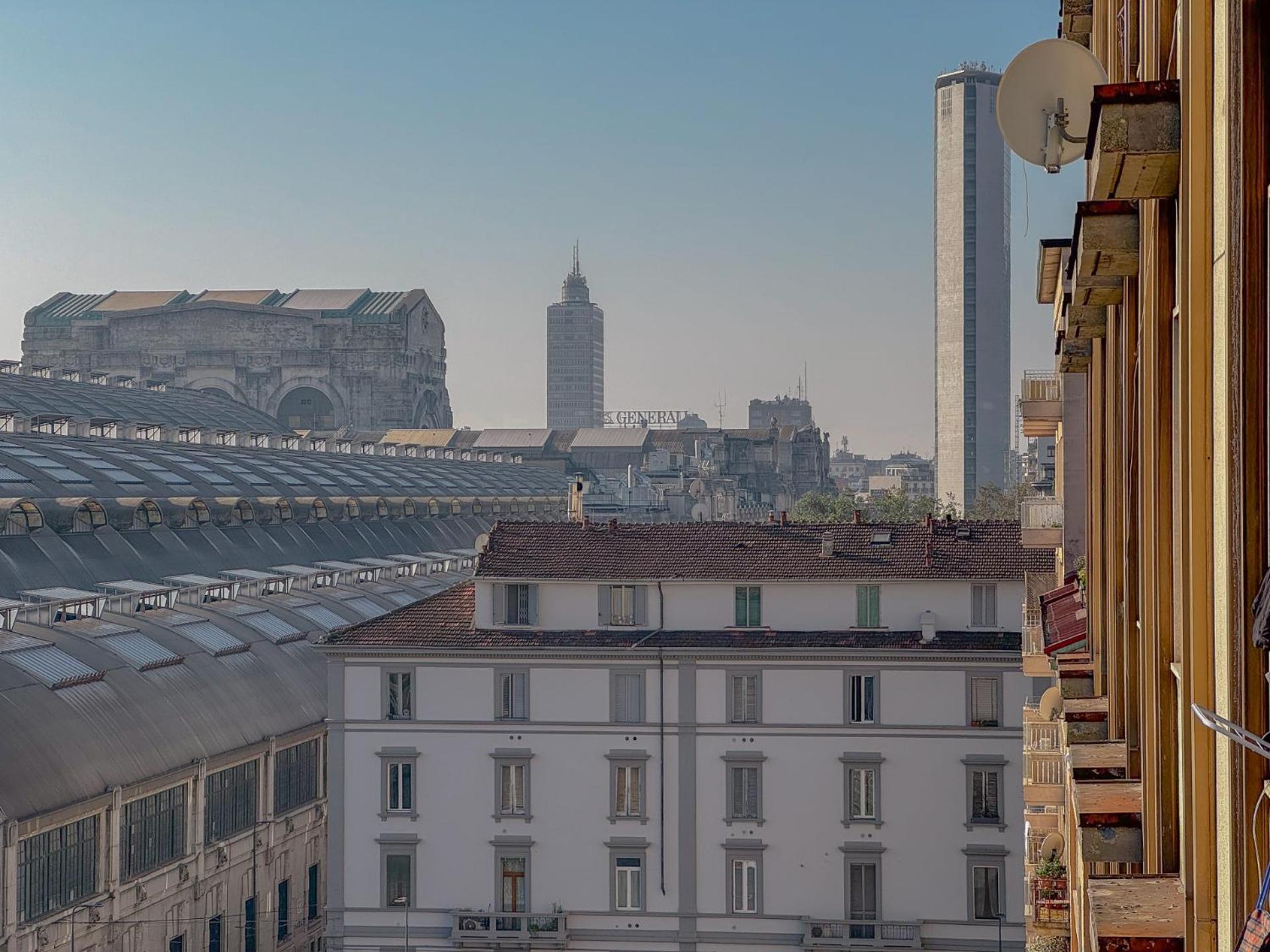 Spacious With Romantic Balcony And 2 Bathrooms * Mailand